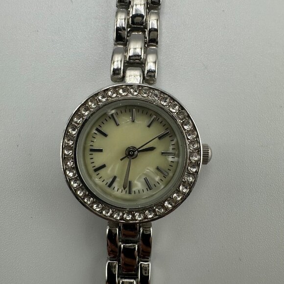 3/$30 Avon Watch Women Silver Tone Crystal Bezel Skinny Metal Band  7 Inch - Picture 1 of 15
